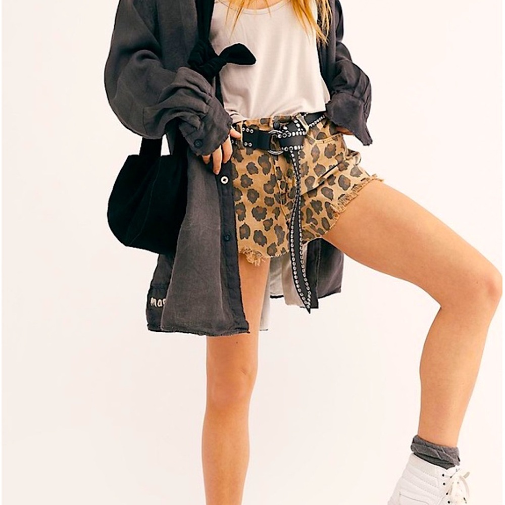 Blank NYC | Free People Leopard Shorts 🐆